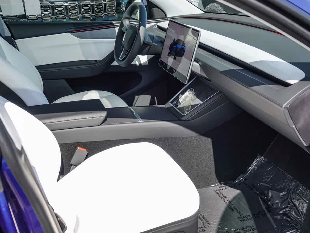 Thumbnail: 2026 Tesla Model Y - 14