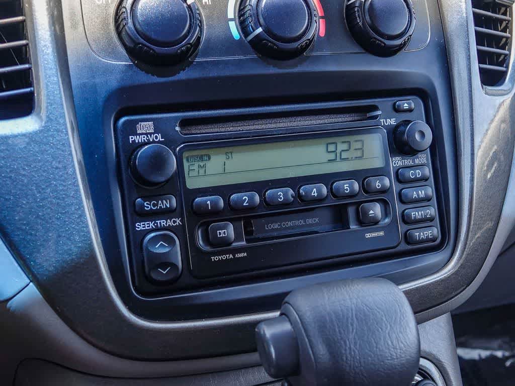 Thumbnail: 2003 Toyota Highlander - 21