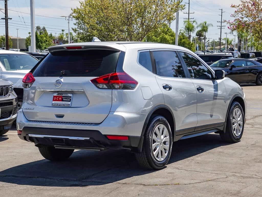 Thumbnail: 2018 Nissan Rogue - 4