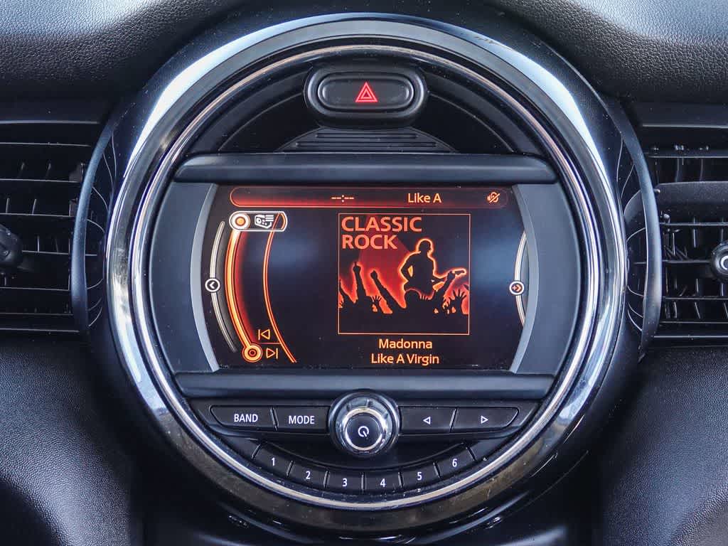 Thumbnail: 2015 MINI Cooper Hardtop - 13