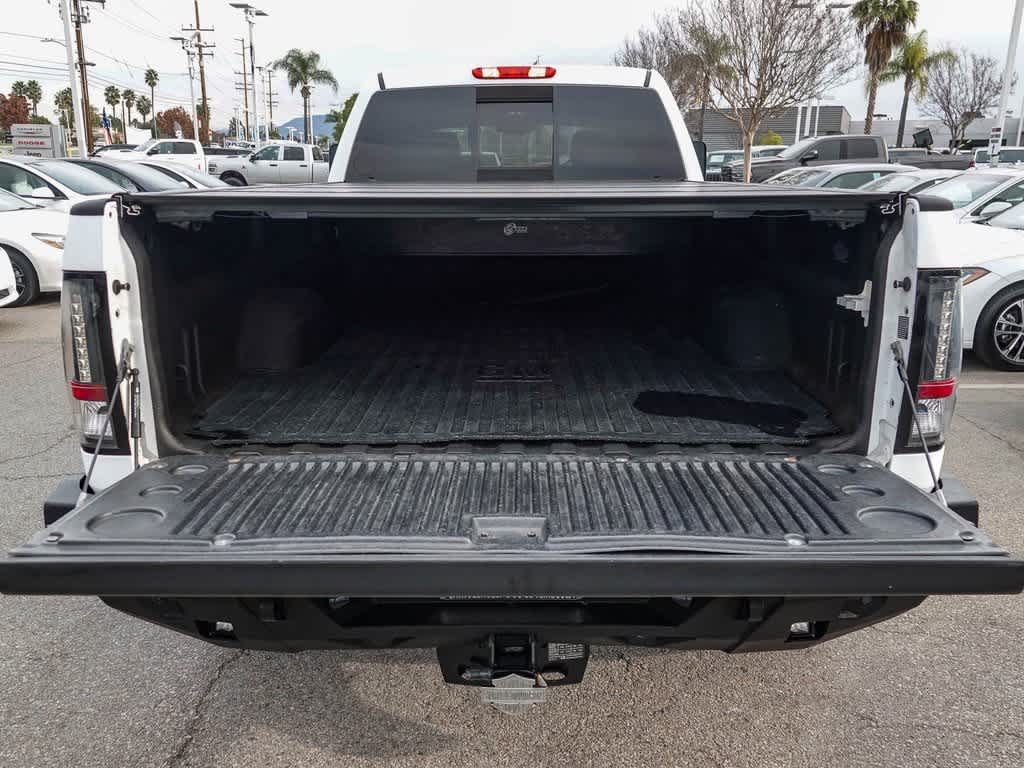 Thumbnail: 2011 Chevrolet Silverado 2500 - 27