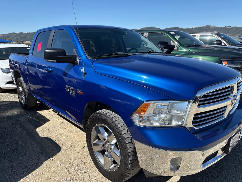 Thumbnail: 2019 RAM 1500 Classic - 4