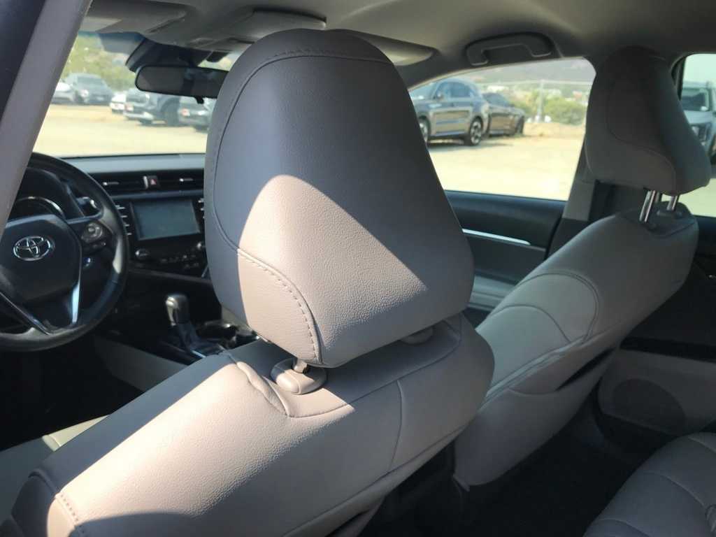 Thumbnail: 2018 Toyota Camry - 10