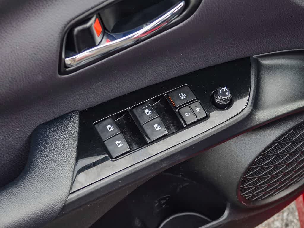 Thumbnail: 2017 Toyota Prius Prime - 21