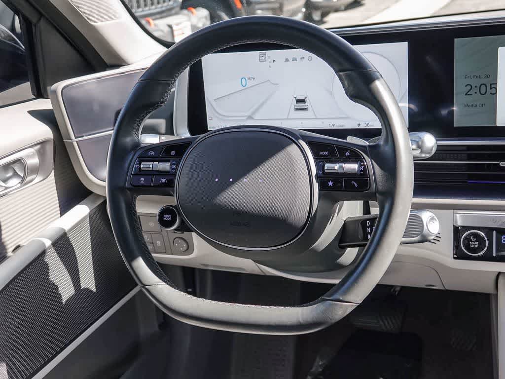 Thumbnail: 2023 Hyundai Ioniq 6 - 14