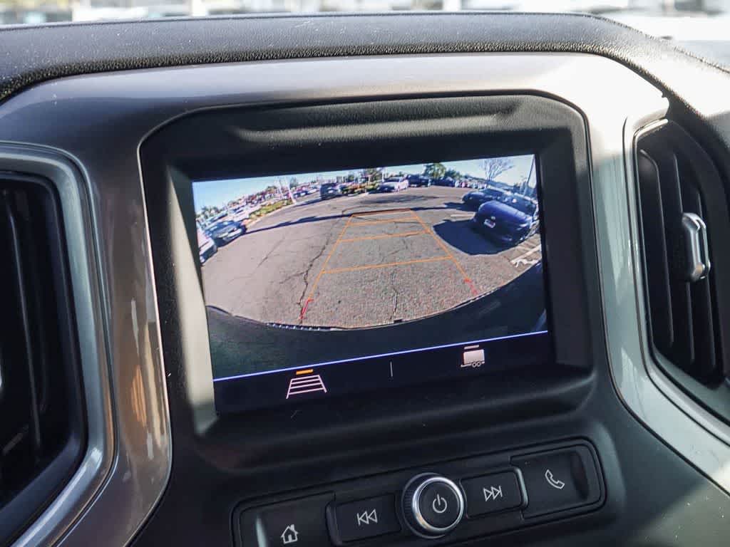 Thumbnail: 2020 Chevrolet Silverado 1500 - 23