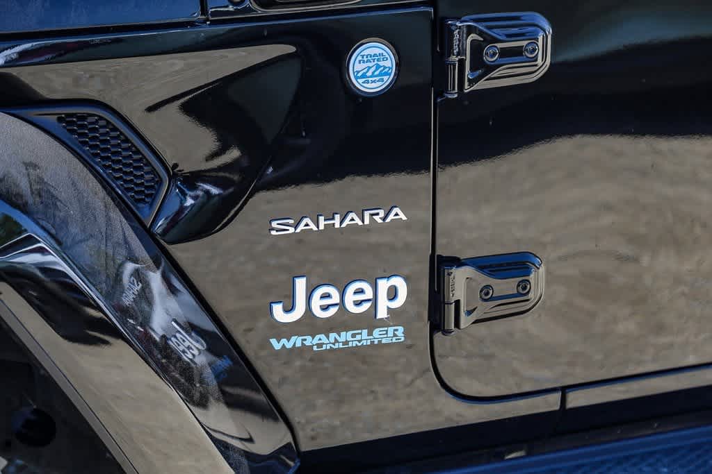 Thumbnail: 2021 Jeep Wrangler - 13