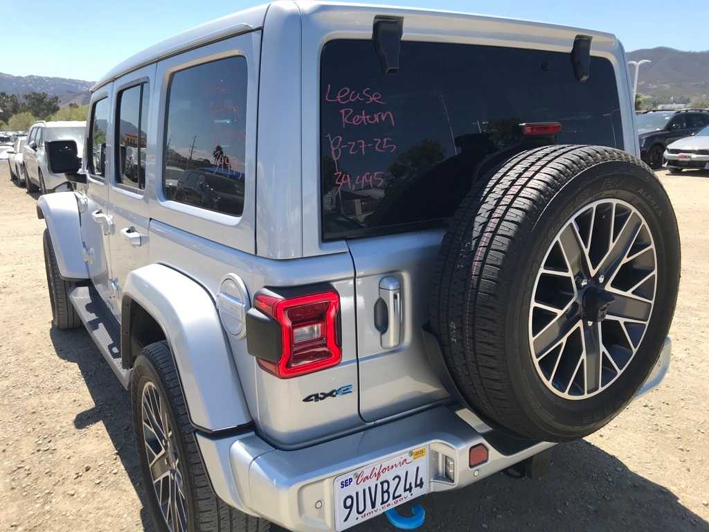 Thumbnail: 2022 Jeep Wrangler - 8