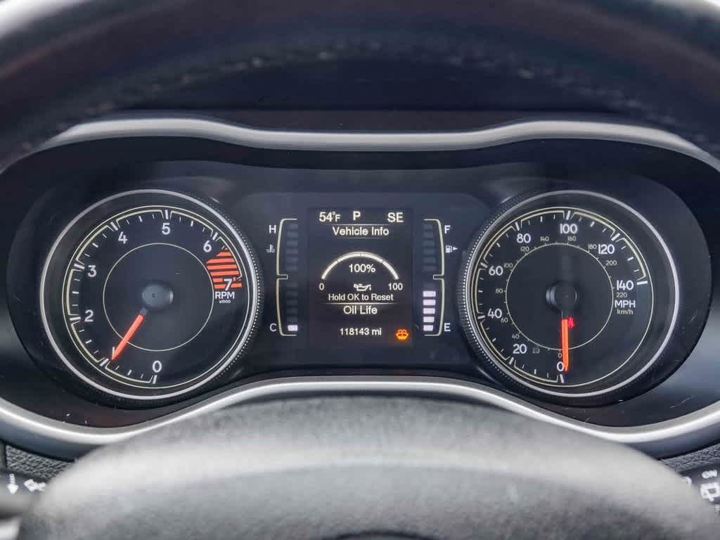 Thumbnail: 2018 Jeep Cherokee - 23