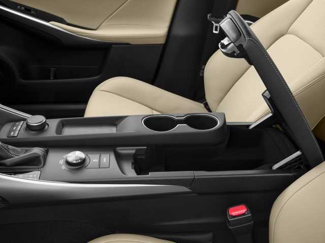 Thumbnail: 2017 Lexus IS - 10