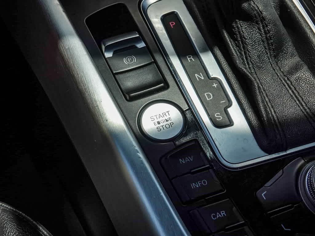 Thumbnail: 2012 Audi Q5 - 22