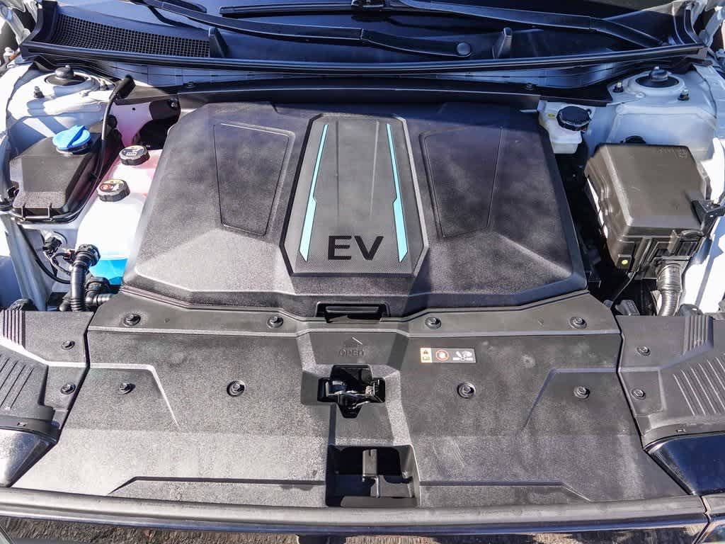 Thumbnail: 2023 Hyundai Ioniq 5 - 28