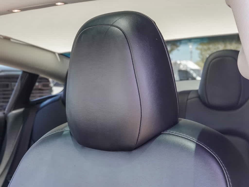 Thumbnail: 2022 Tesla Model 3 - 23