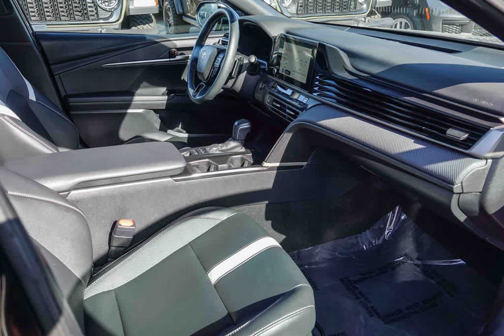 Thumbnail: 2025 Toyota Camry - 15