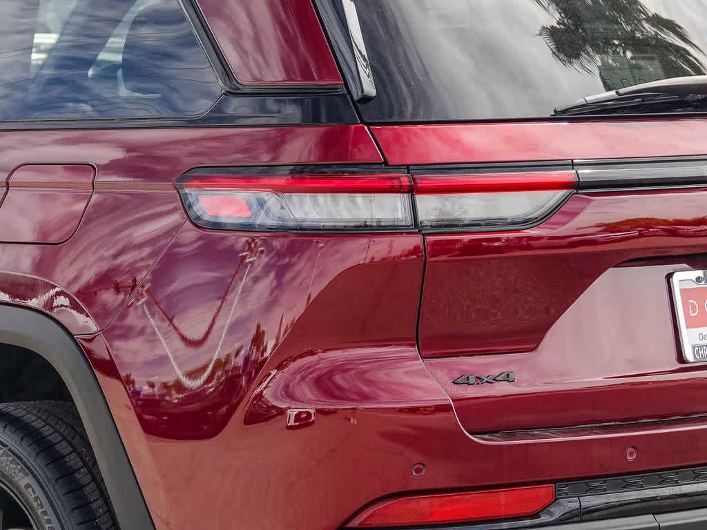 Thumbnail: 2023 Jeep Grand Cherokee - 7
