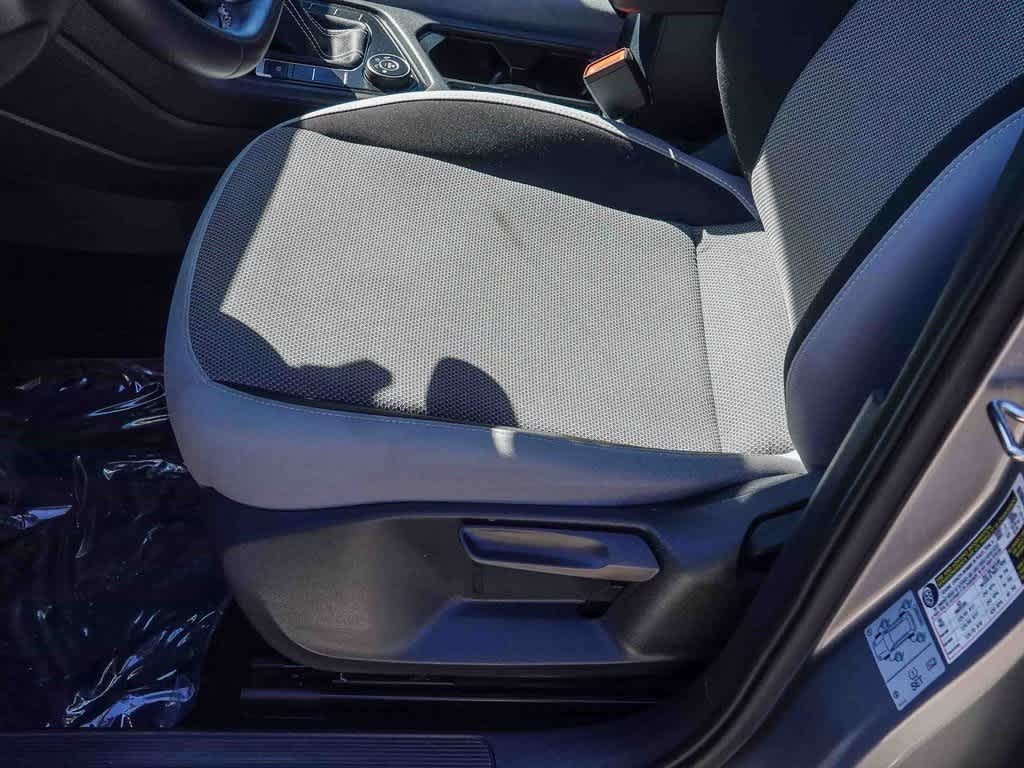 Thumbnail: 2022 Volkswagen Taos - 20