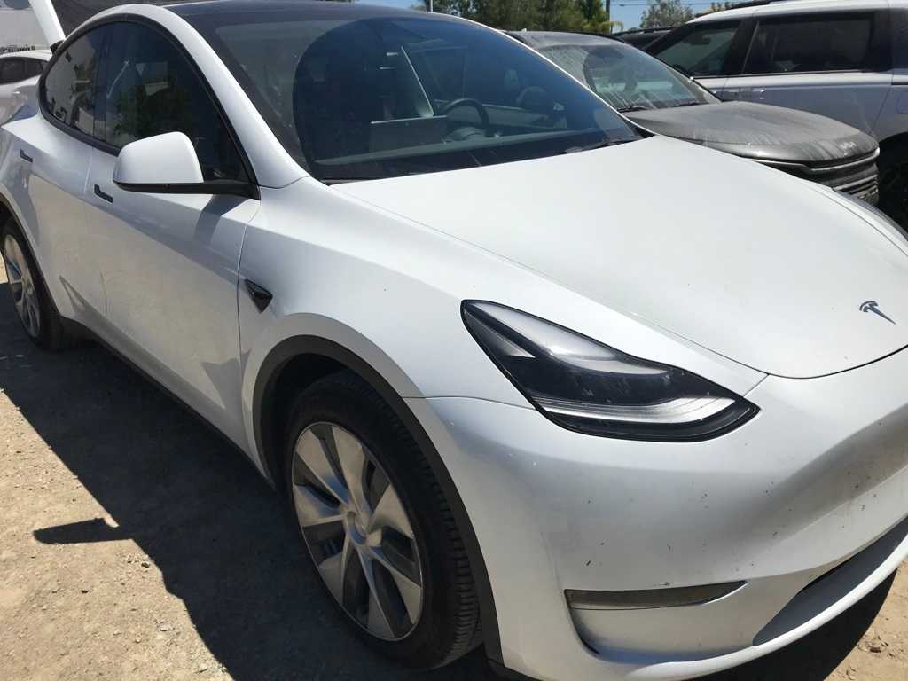 Thumbnail: 2023 Tesla Model Y - 2