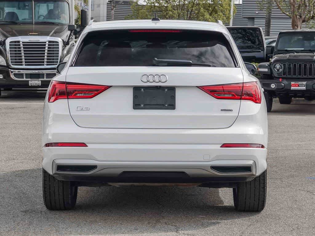 Thumbnail: 2020 Audi Q3 - 4