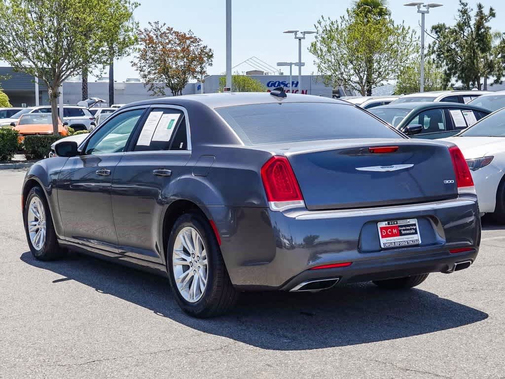 Thumbnail: 2017 Chrysler 300 - 6