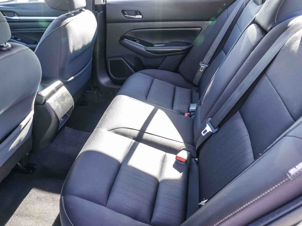 Thumbnail: 2021 Nissan Altima - 17