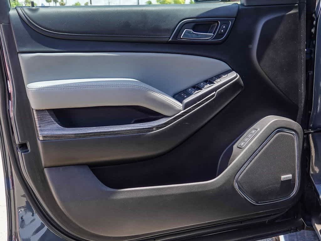 Thumbnail: 2019 Chevrolet Suburban - 21