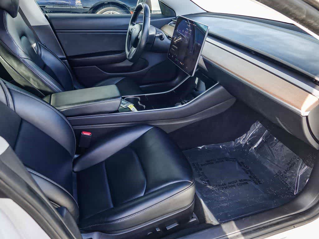 Thumbnail: 2018 Tesla Model 3 - 13