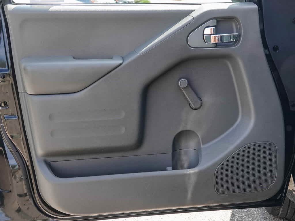 Thumbnail: 2019 Nissan Frontier - 18