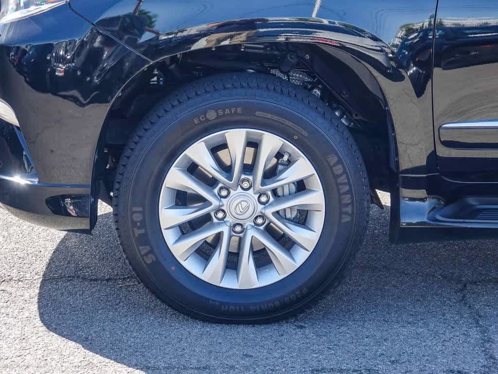 Thumbnail: 2017 Lexus GX - 9