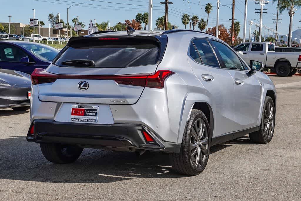Thumbnail: 2024 Lexus UX - 4