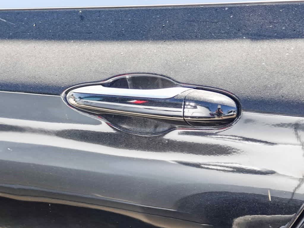 Thumbnail: 2015 Chrysler 200 - 19