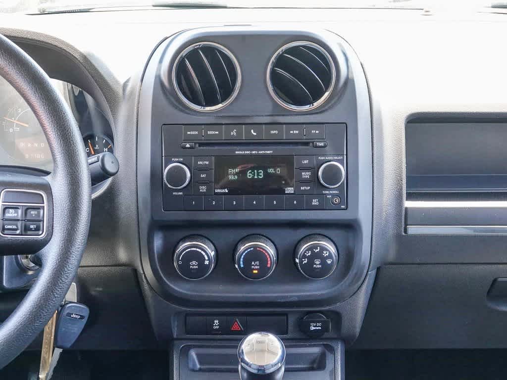 Thumbnail: 2016 Jeep Patriot - 12