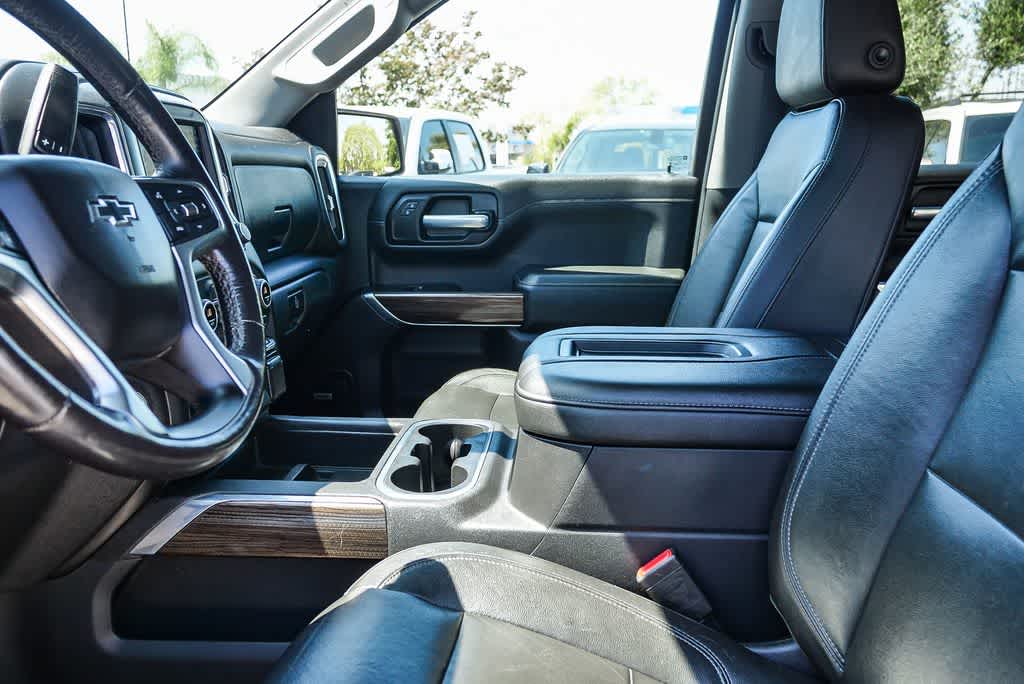 Thumbnail: 2020 Chevrolet Silverado 1500 - 17