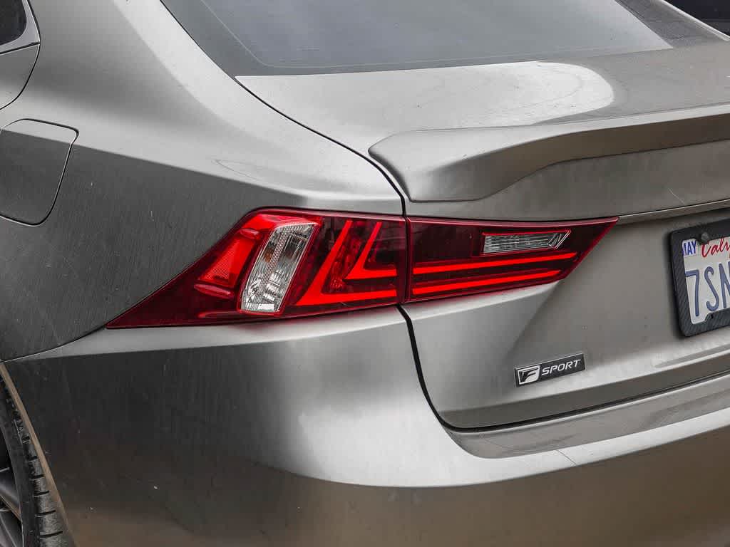 Thumbnail: 2016 Lexus IS - 16