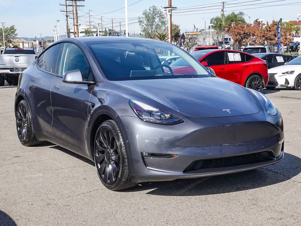 Thumbnail: 2022 Tesla Model Y - 3