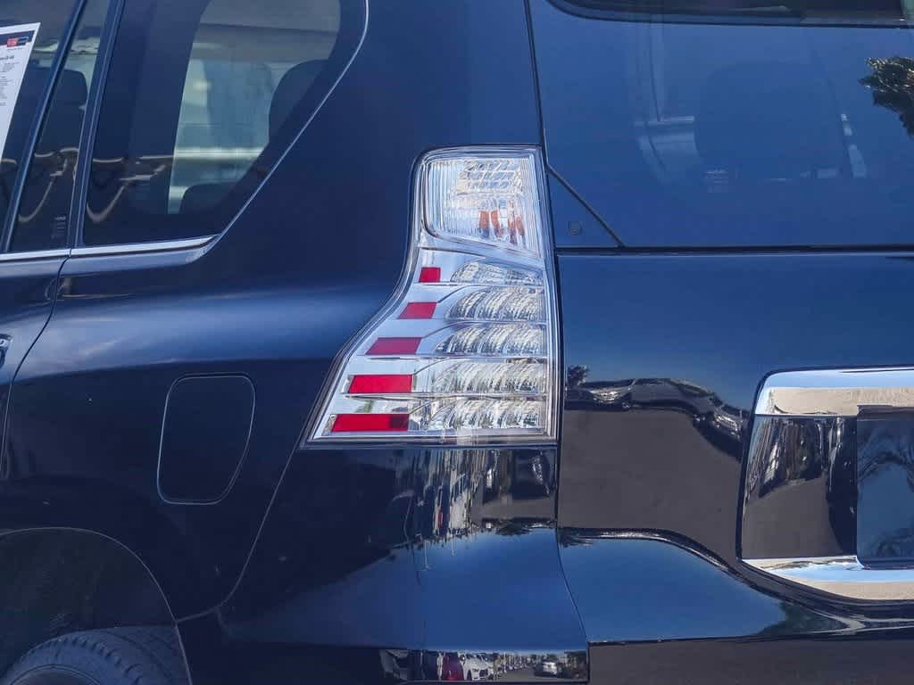 Thumbnail: 2017 Lexus GX - 6