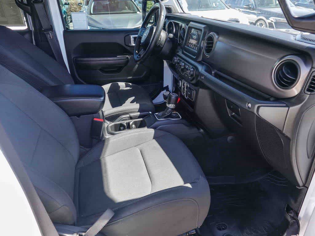 Thumbnail: 2022 Jeep Gladiator - 15