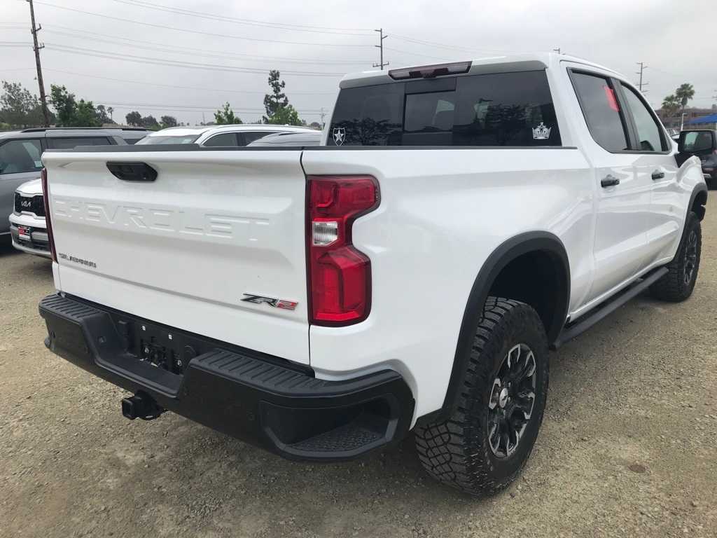 2023 Chevrolet Silverado 1500 ZR2 6