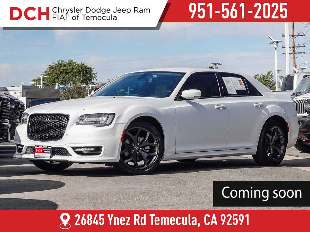 Thumbnail: 2023 Chrysler 300 - 1