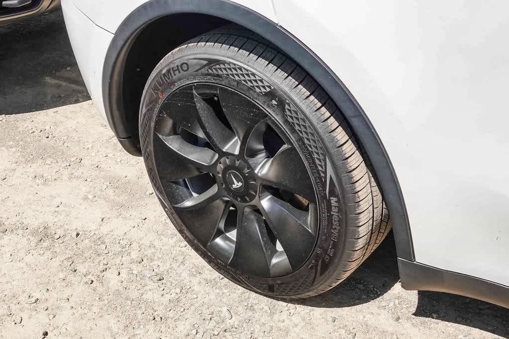 Thumbnail: 2020 Tesla Model Y - 9