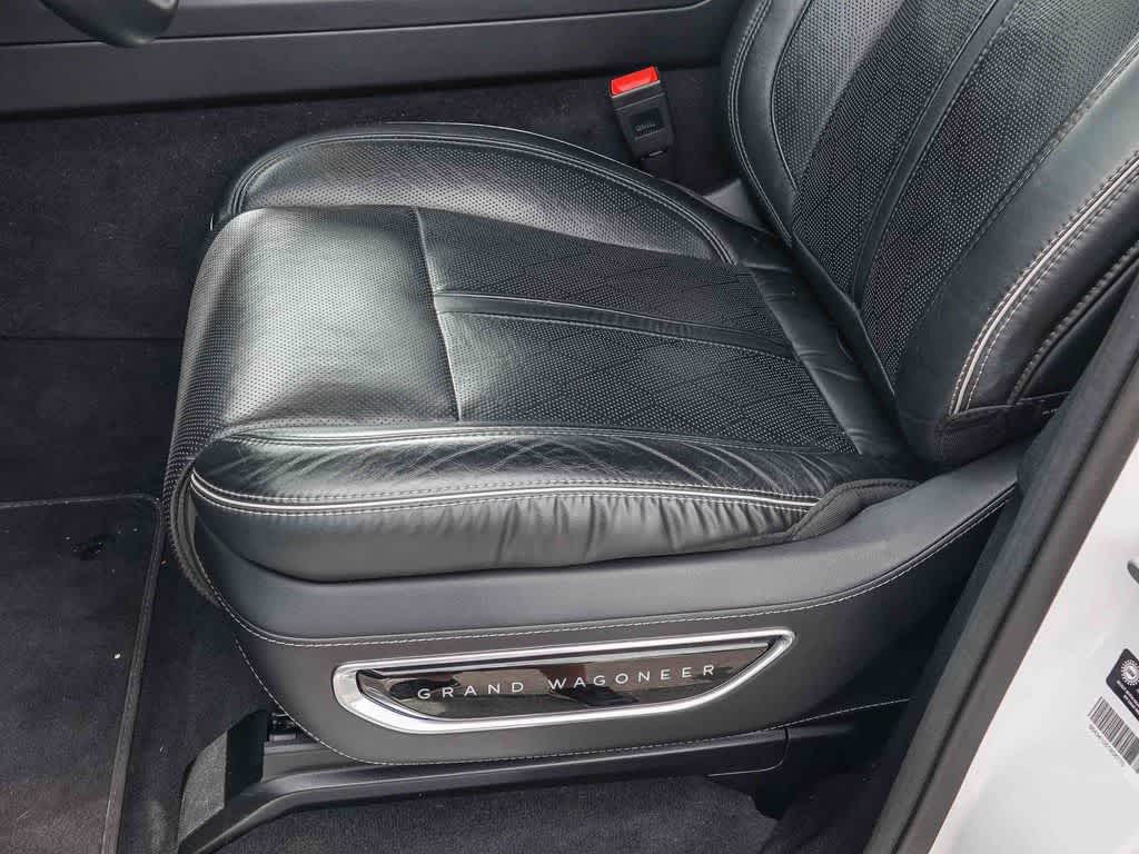 Thumbnail: 2024 Jeep Grand Wagoneer L - 20