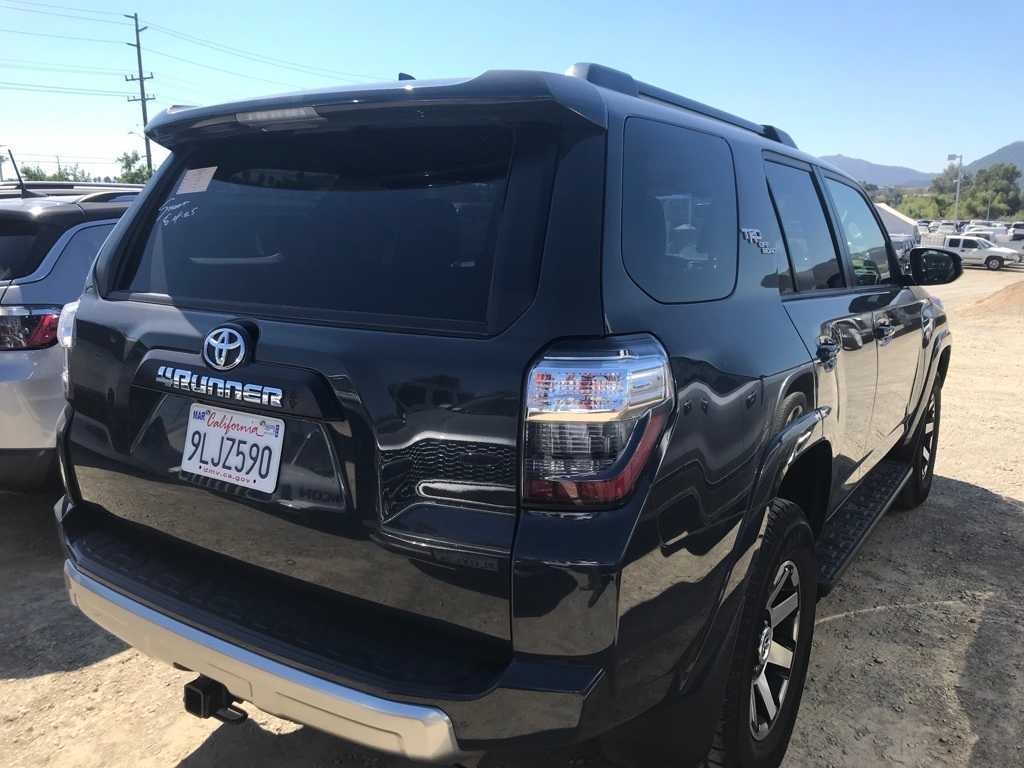 Thumbnail: 2024 Toyota 4Runner - 6