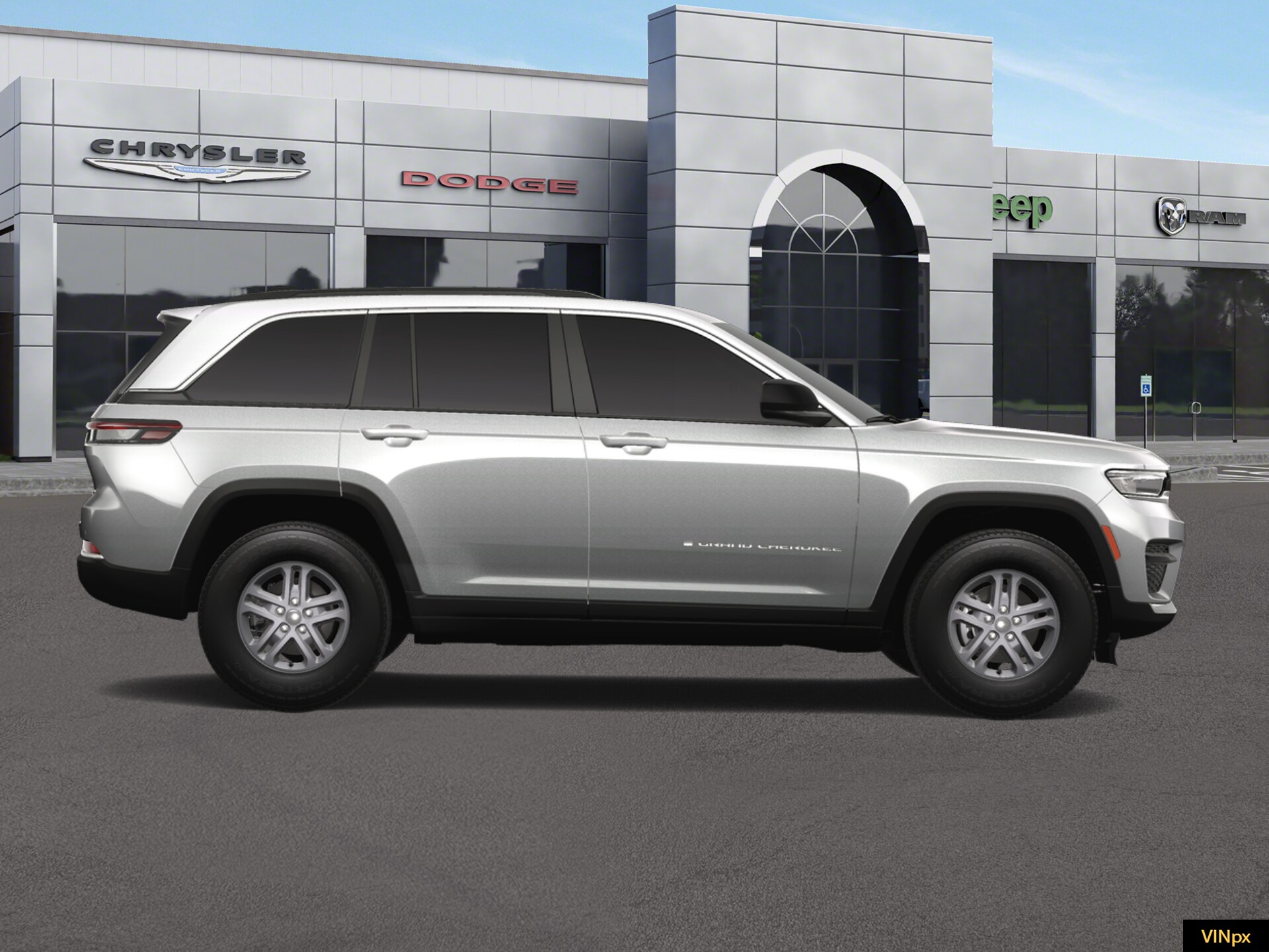 Thumbnail: 2025 Jeep Grand Cherokee - 9