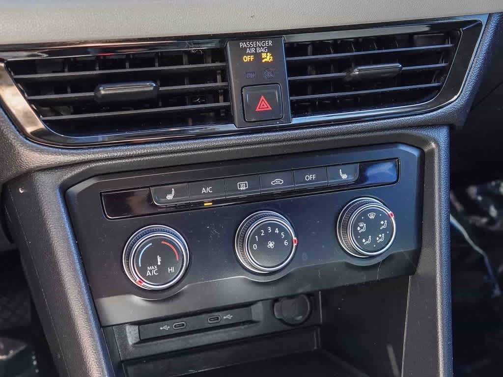 Thumbnail: 2022 Volkswagen Taos - 21