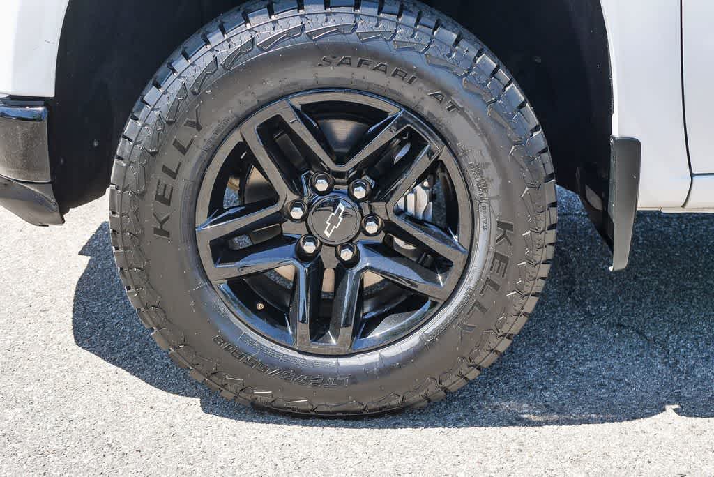 Thumbnail: 2020 Chevrolet Silverado 1500 - 9