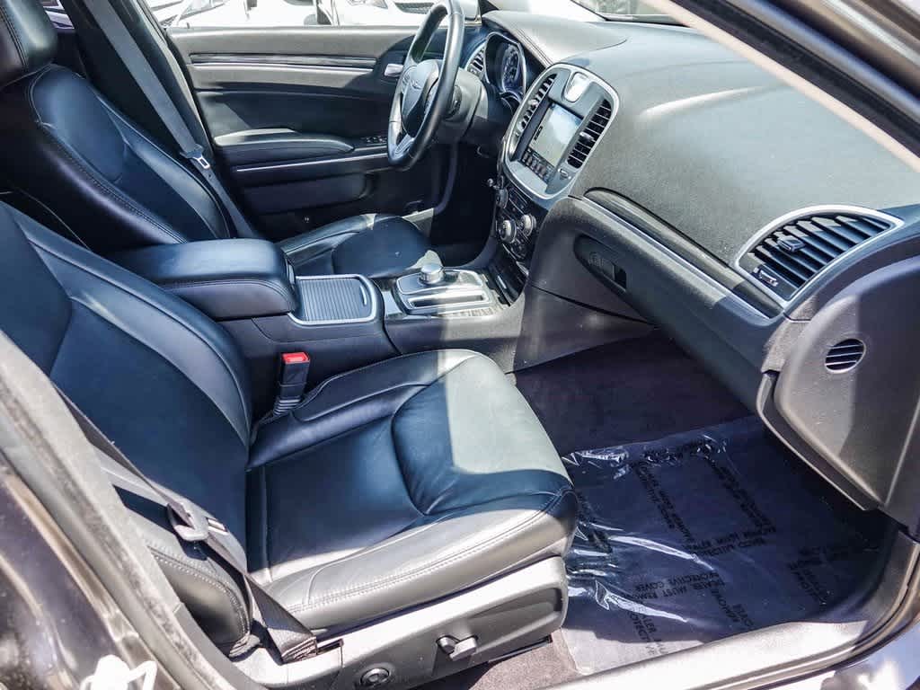 Thumbnail: 2017 Chrysler 300 - 16