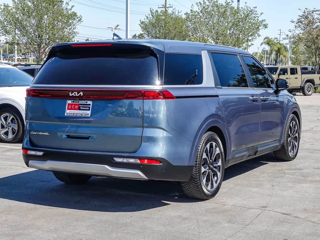 Thumbnail: 2022 Kia Carnival - 4