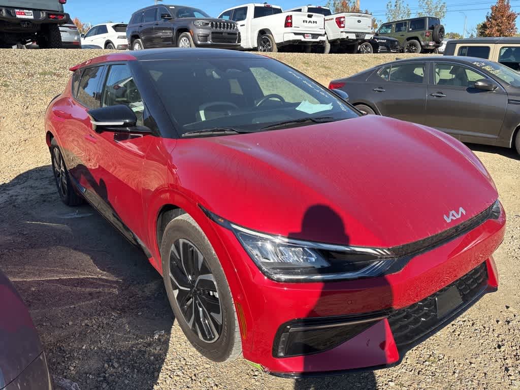 Thumbnail: 2023 Kia EV6 - 3
