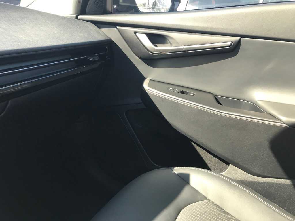 Thumbnail: 2024 Kia EV6 - 13