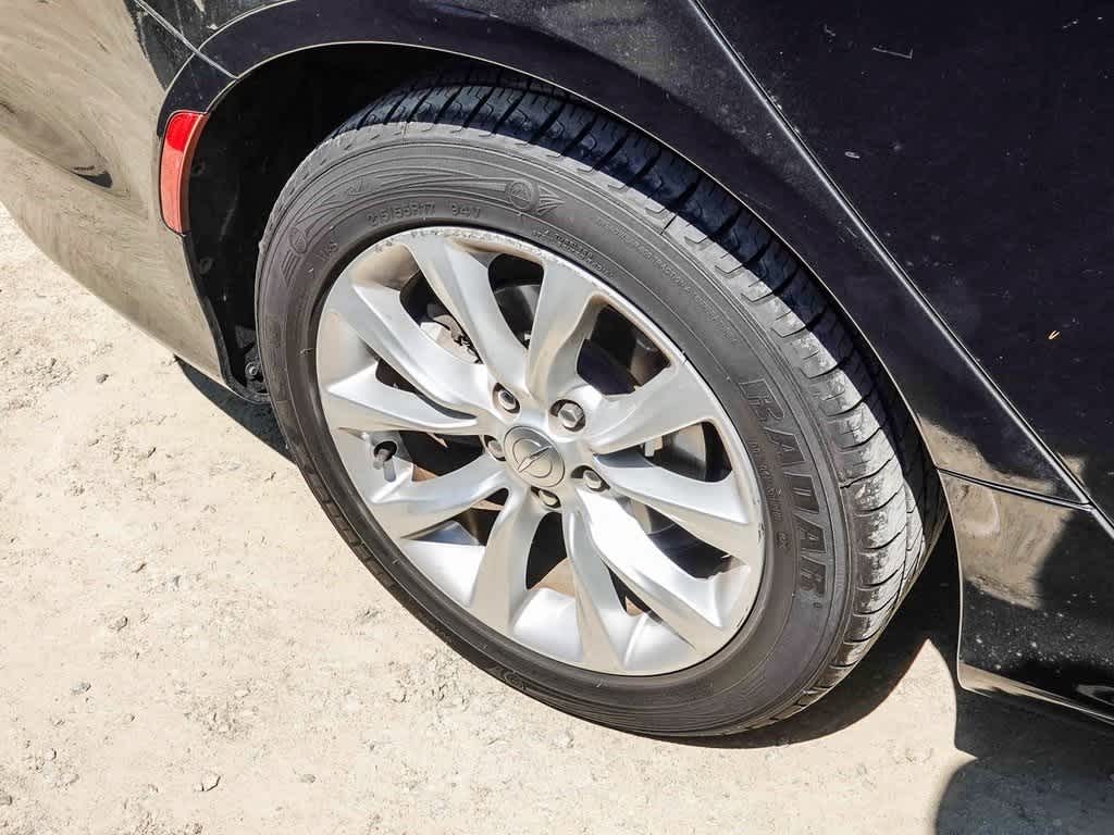 Thumbnail: 2015 Chrysler 200 - 11