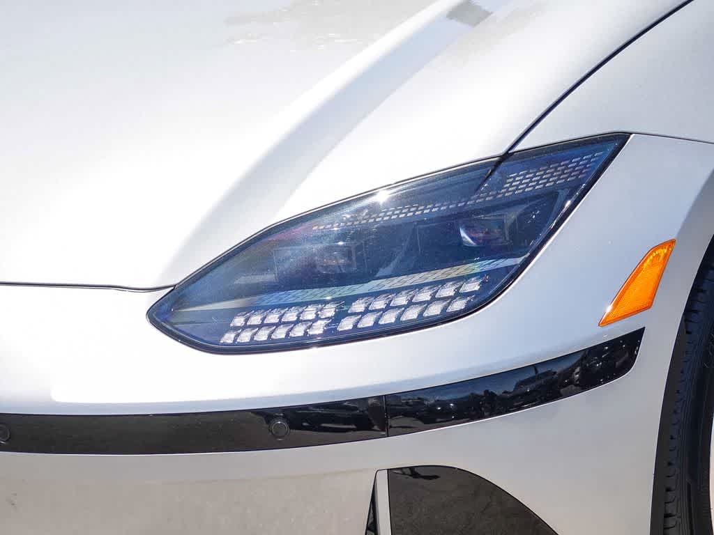 Thumbnail: 2023 Hyundai Ioniq 6 - 8